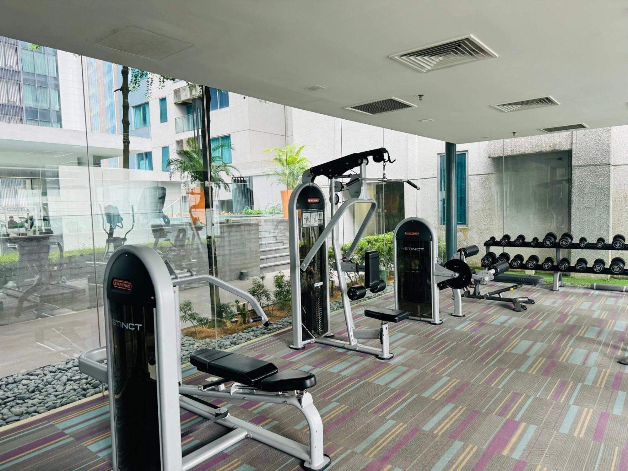 Summer Suites Klcc By Classy Kuala Lumpur Exterior photo